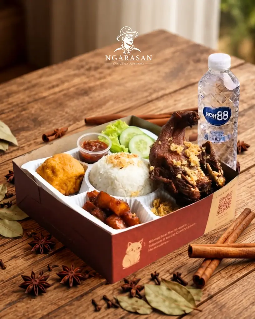Paket Nasi Box Bebek Kremez Spesial + Air Mineral